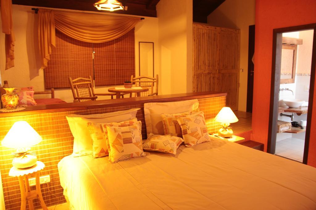 Bangalore Suites Garopaba Eksteriør billede